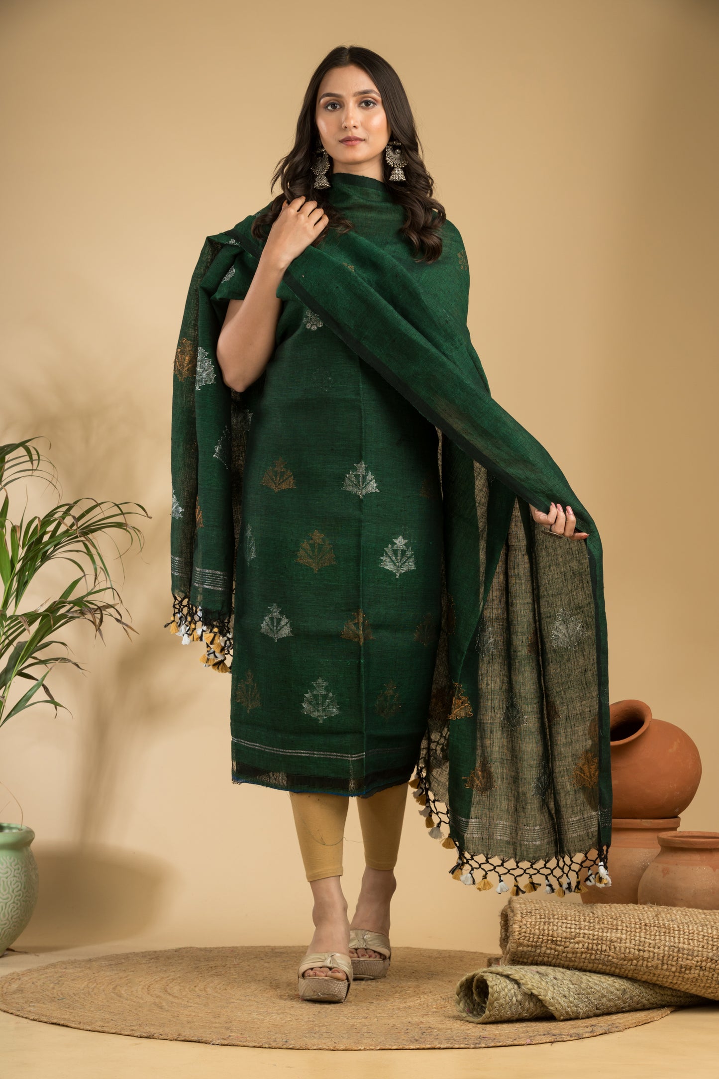 Green Pure Linen Jamdani Handwoven 2-Piece Suit with Tassel Dupatta