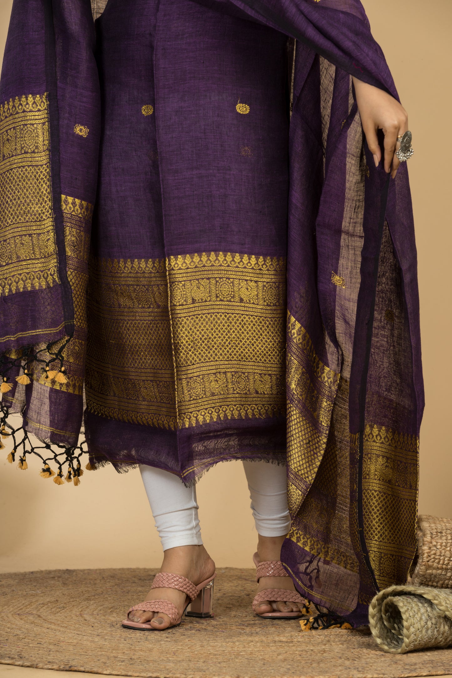 Pure Linen Jamdani Handwoven 2-Piece Suits with Tassel Dupatta