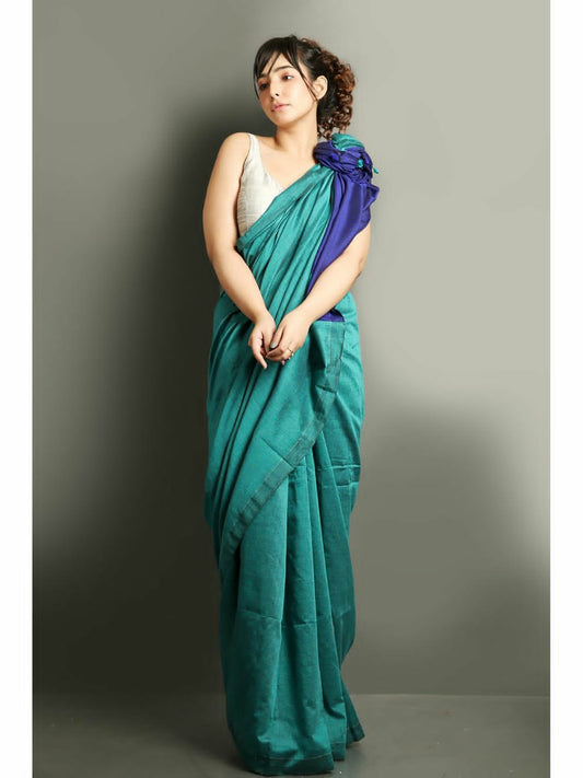 Ethereal Khadi Elegance: Handloom Saree with Running Blouse
