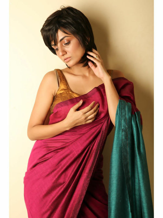 Ethereal Khadi Elegance: Handloom Saree with Running Blouse